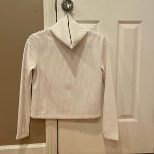 Long sleeve white thick shirt